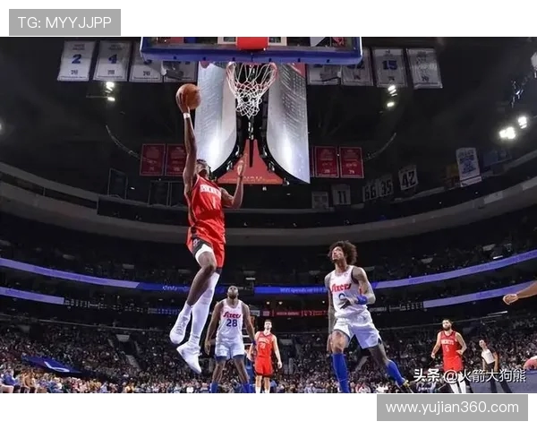 原创被对手放三分，阿门12+9进攻拖后腿，火箭队第三后卫18分值得重用